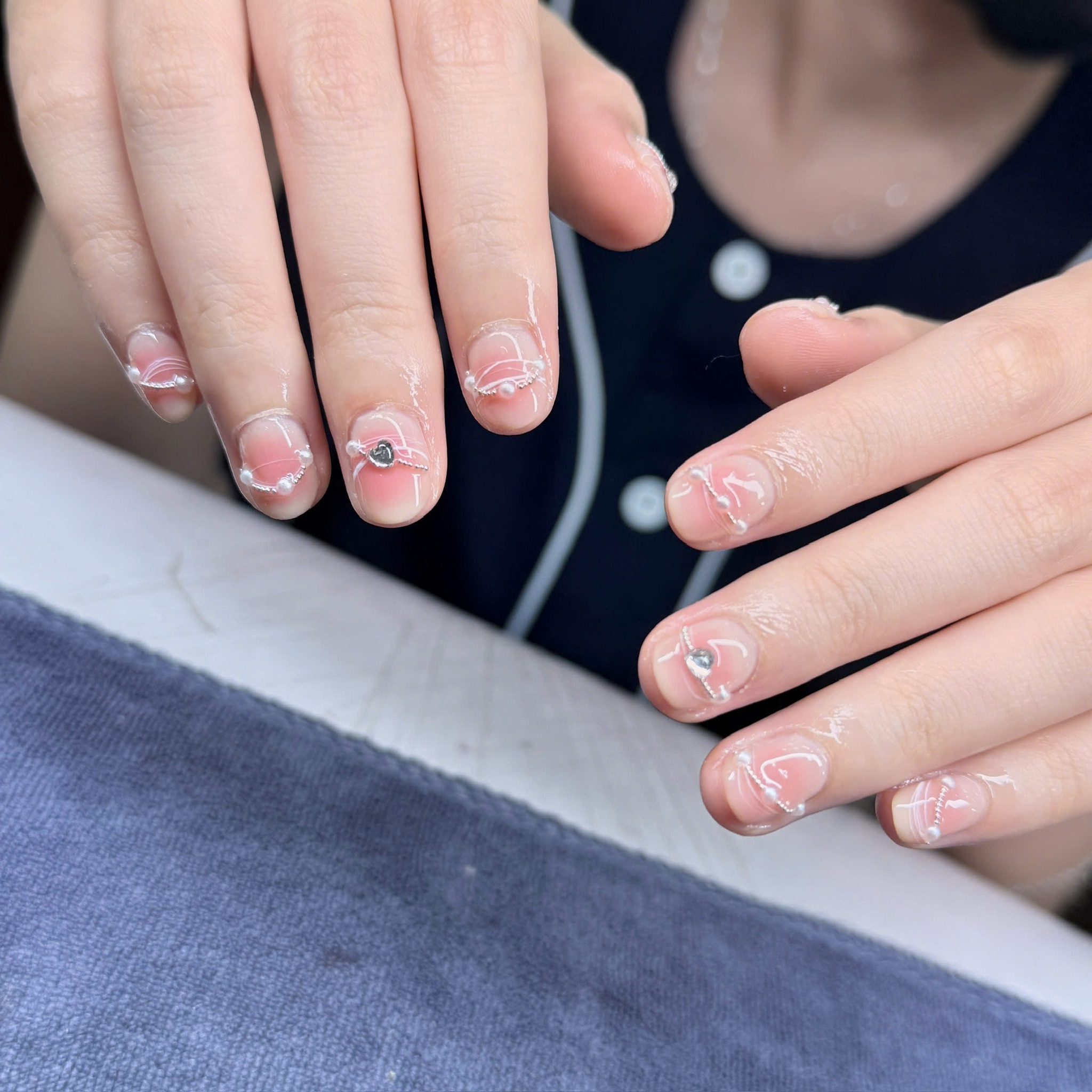 MOA nail look