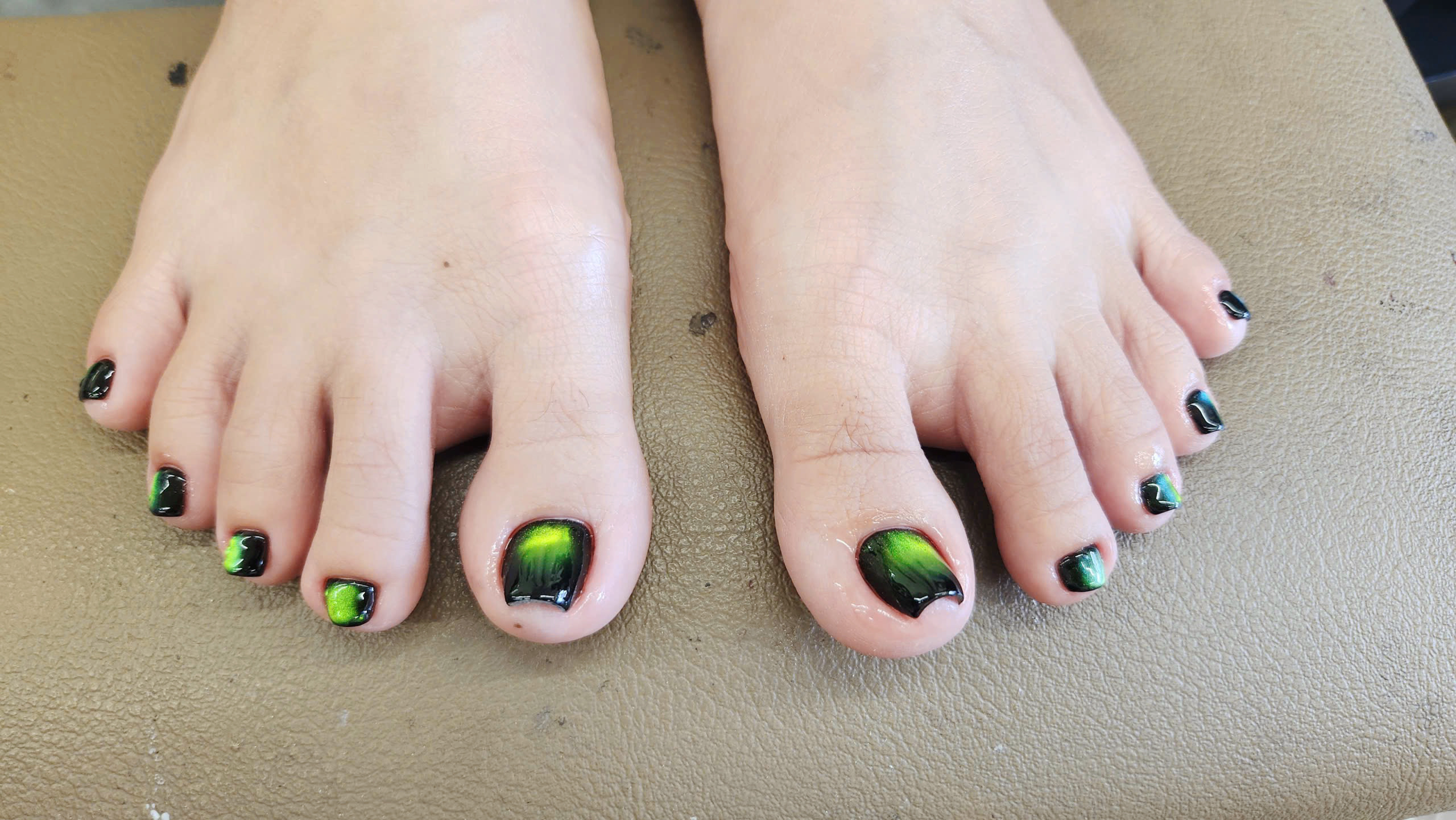 MOA nail look