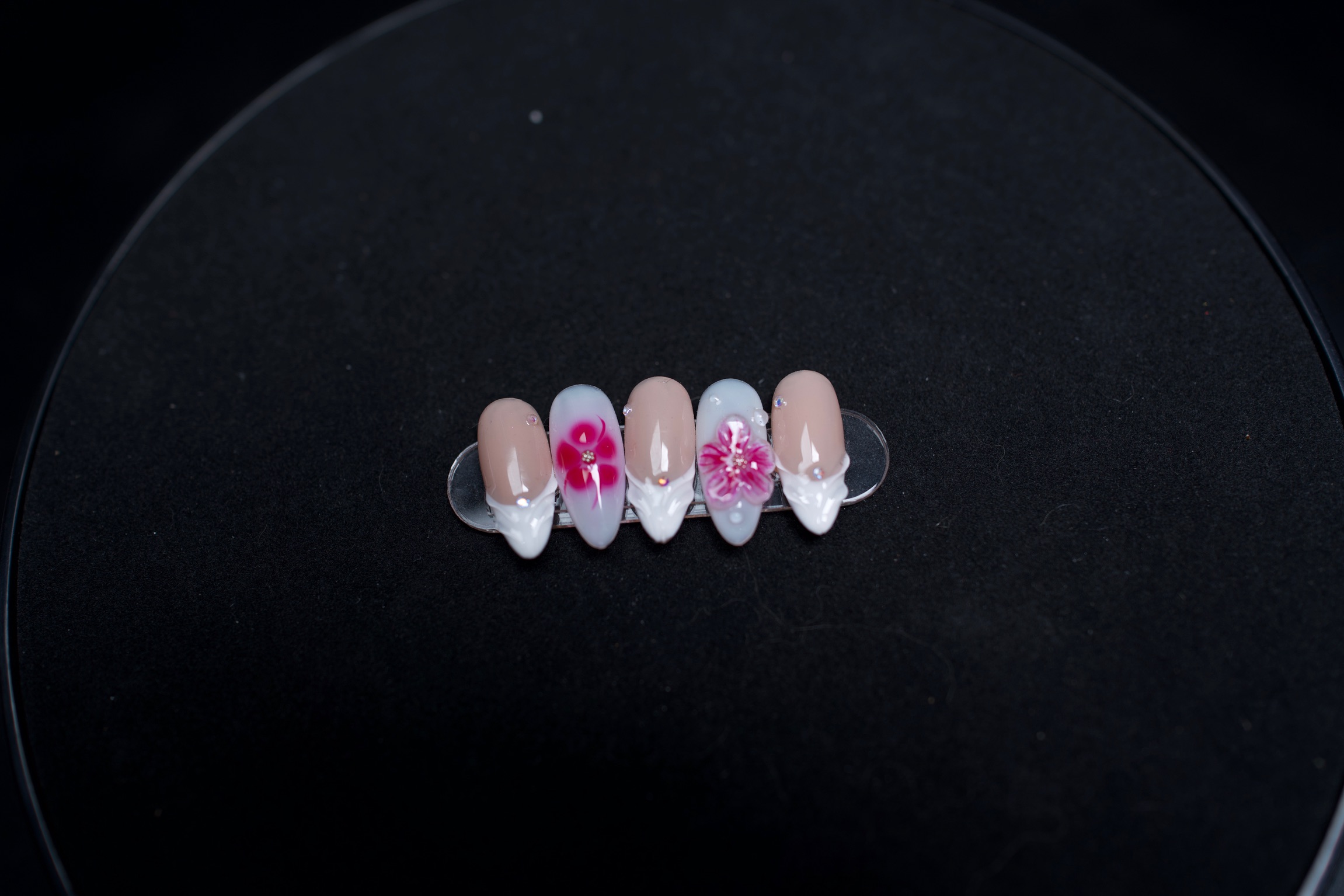 Auric Dew press-on nail set