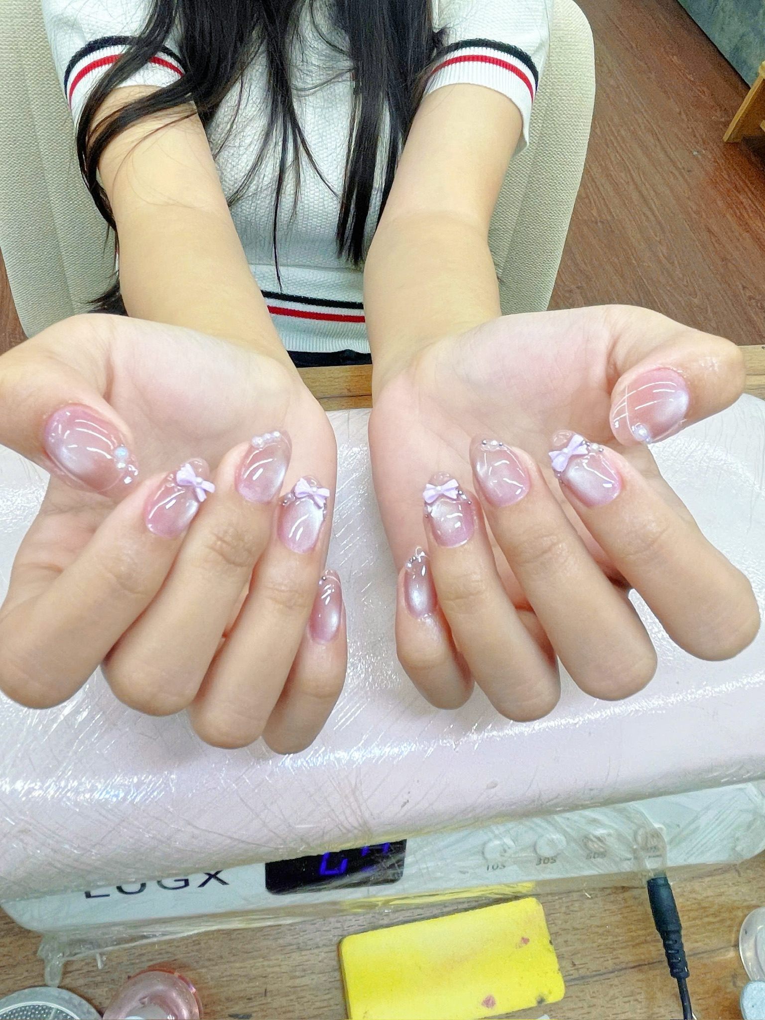 MOA nail look